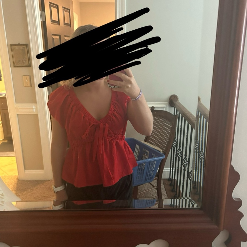 Sienna Sky Vibrant Red Top